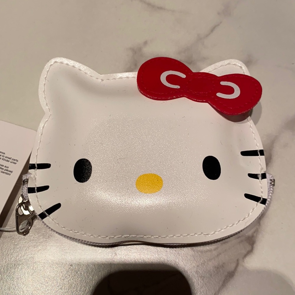 BNWT Hello Kitty Coin Purse